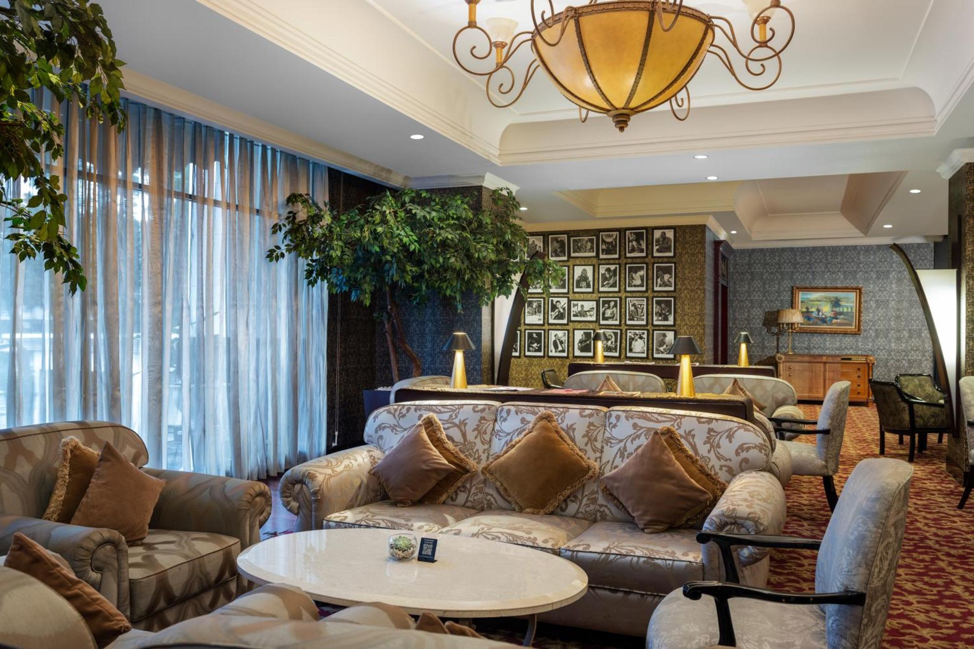 The Papandayan Hotel Бандунг Екстериор снимка